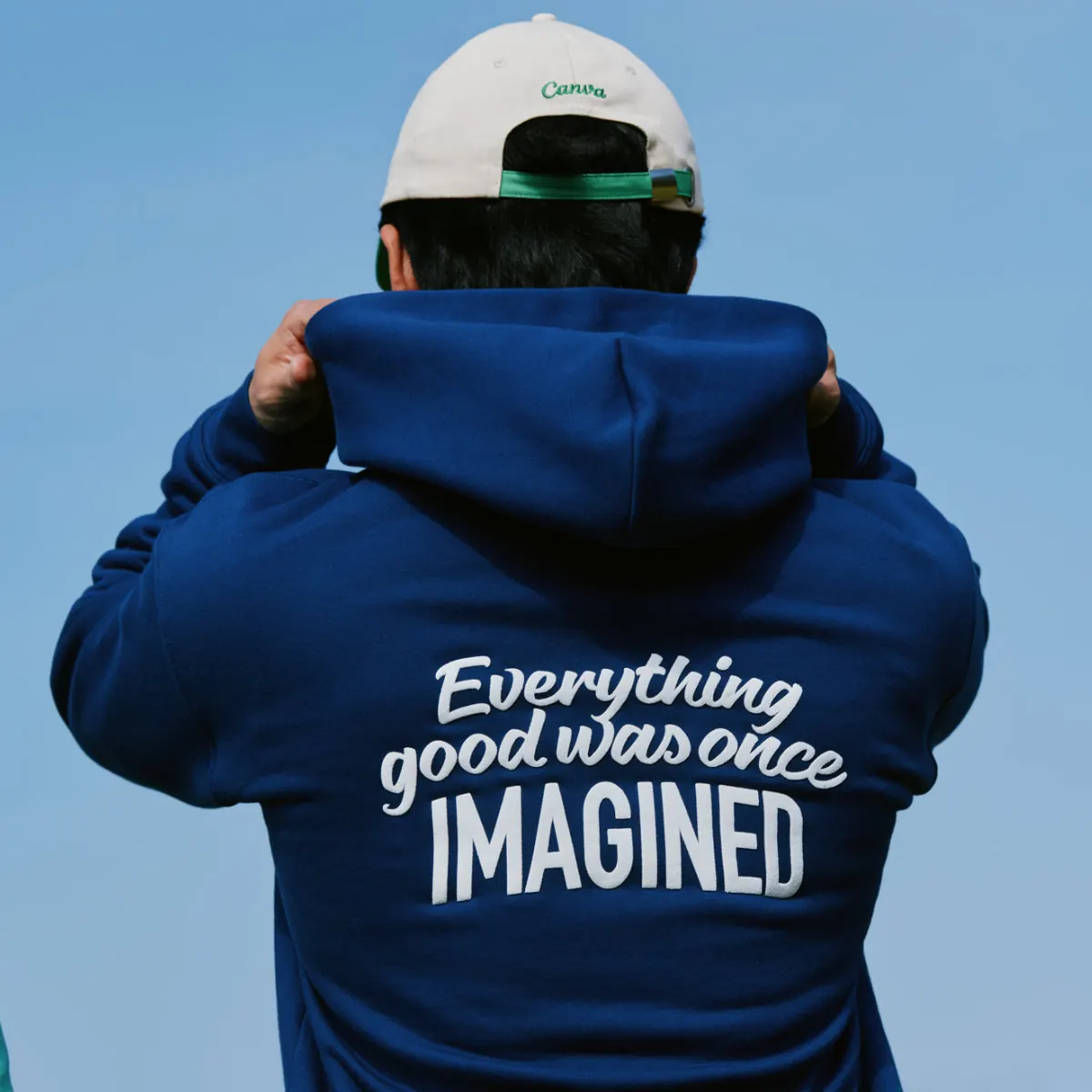 Hoodie med tryk fra Canva