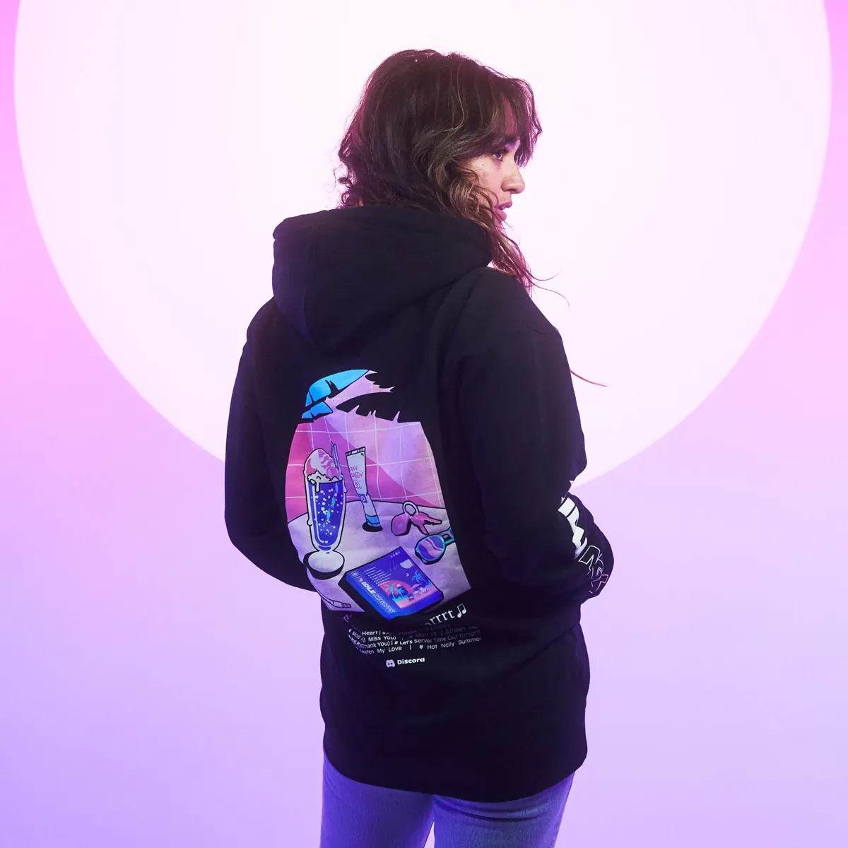 Hoodie med tryk fra Discord